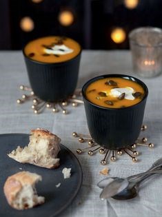 Spicy pumpkin soup with ginger cream