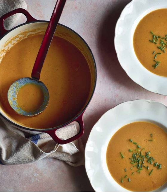 Spicy red lentil soup (Zuppa di lenticchie rosse)