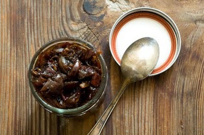 Spicy red onion jam