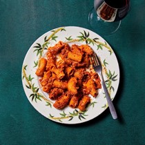 Spicy rigatoni with pork sugo