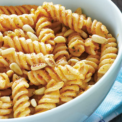 Spicy roasted red pepper and pesto pasta salad