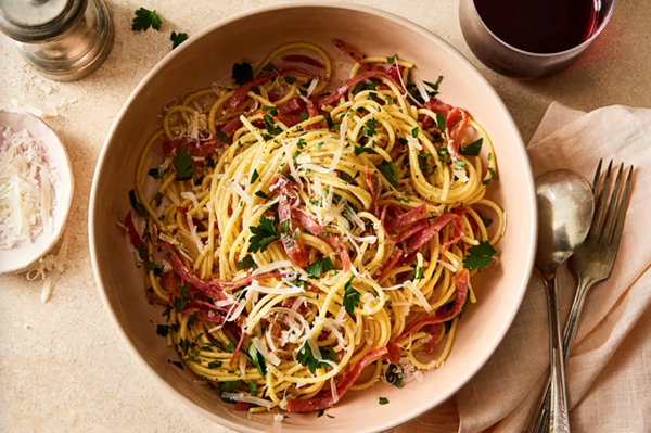 Spicy salami spaghetti