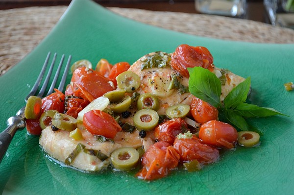 Spicy salmon Vera Cruz foil packets