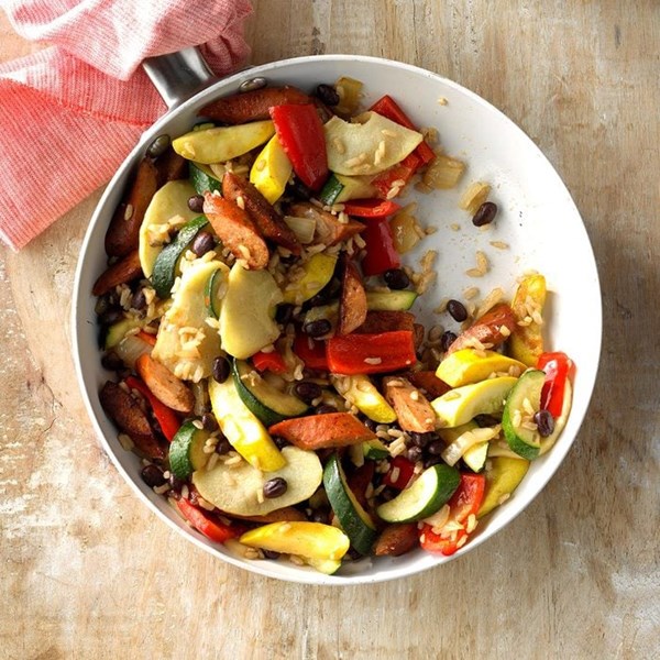 Spicy sausage & rice skillet