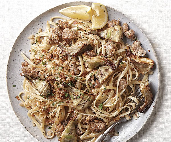 Spicy sausage and artichoke linguine