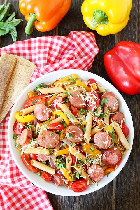 Spicy sausage and pepper pasta
