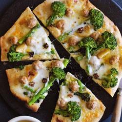Spicy sausage, mozzarella, broccoli and garlic pizzas