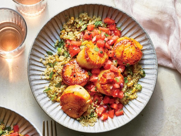 Spicy scallops with watermelon salsa