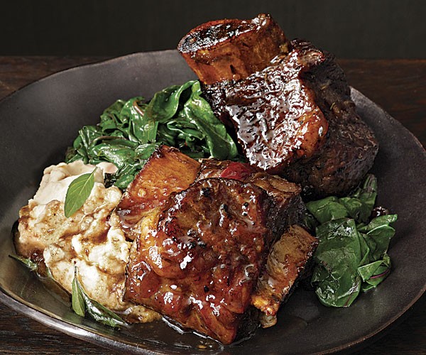 Spicy short ribs with lime and basil