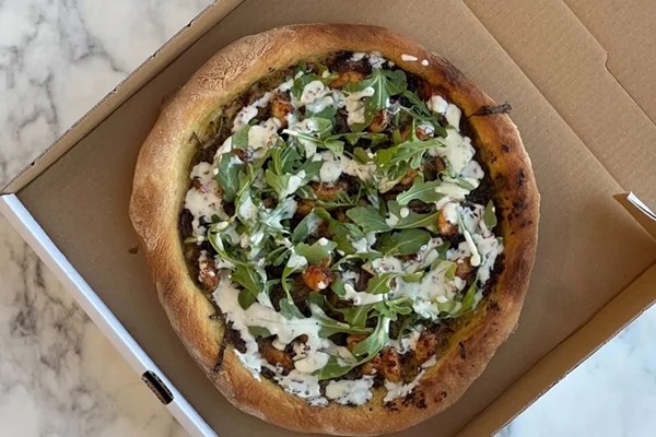 Spicy shrimp & pesto pizza