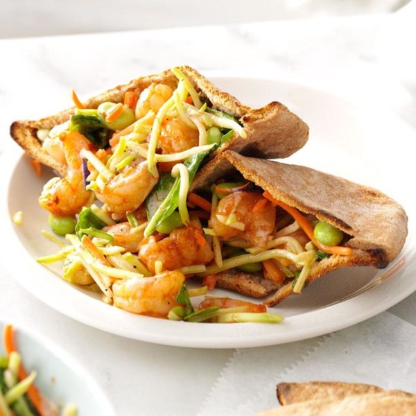Spicy shrimp-slaw pitas