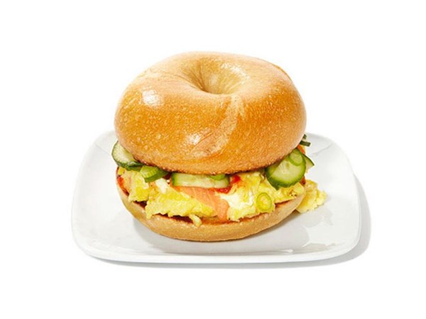 Spicy smoked salmon bagelwiches 