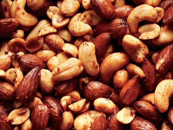 Spicy soy bar nuts