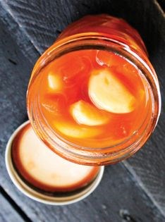 Spicy sriracha garlic cloves