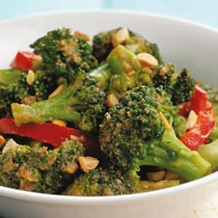 Spicy stir-fried broccoli & peanuts