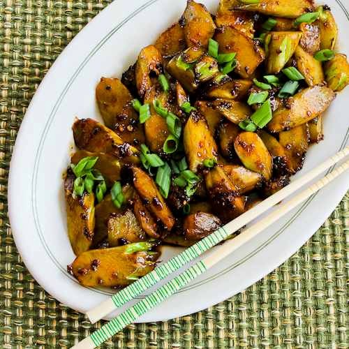Spicy stir-fried broccoli stems