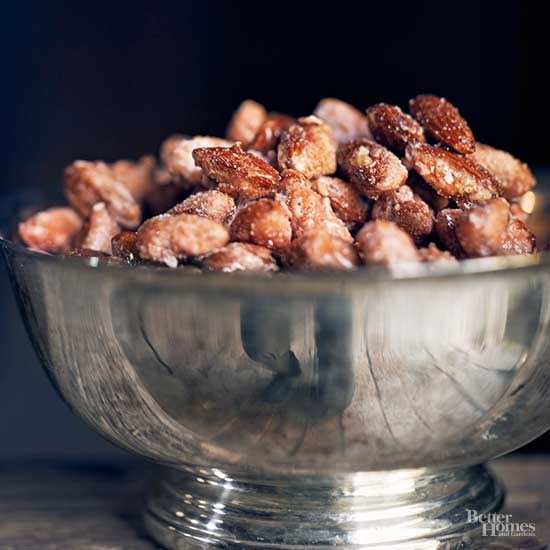 Spicy sugared almonds