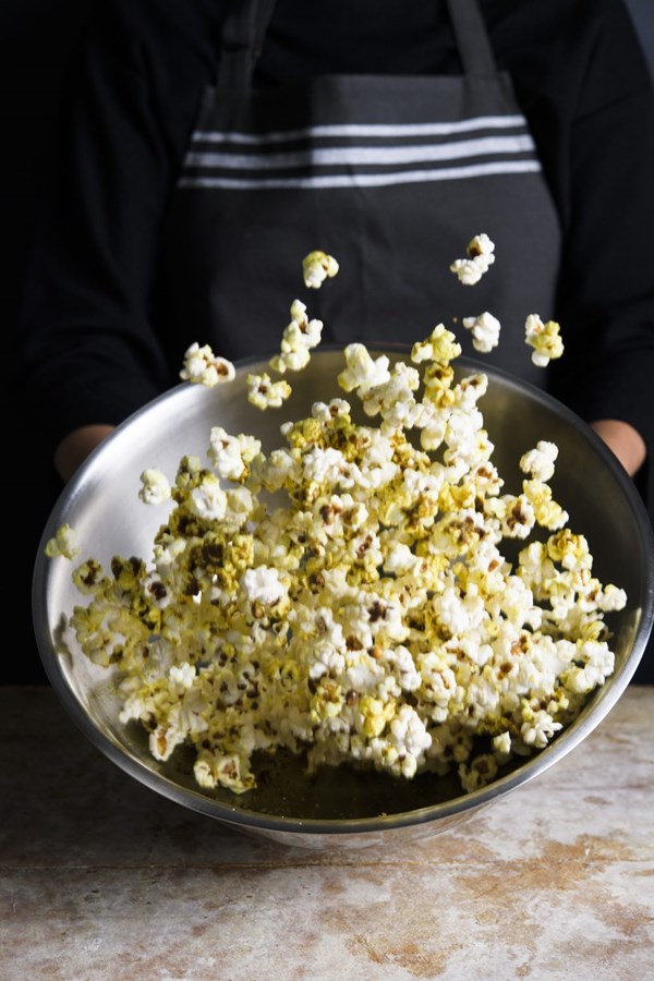 Spicy-sweet popcorn