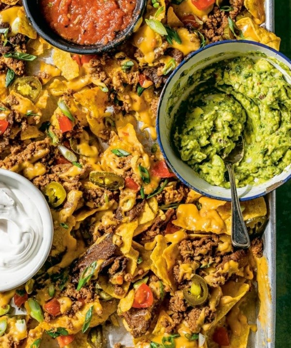 Spicy taco Mob nachos (aka fully loaded Mob nachos)