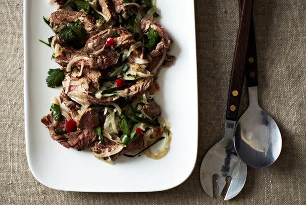 Spicy Thai steak salad
