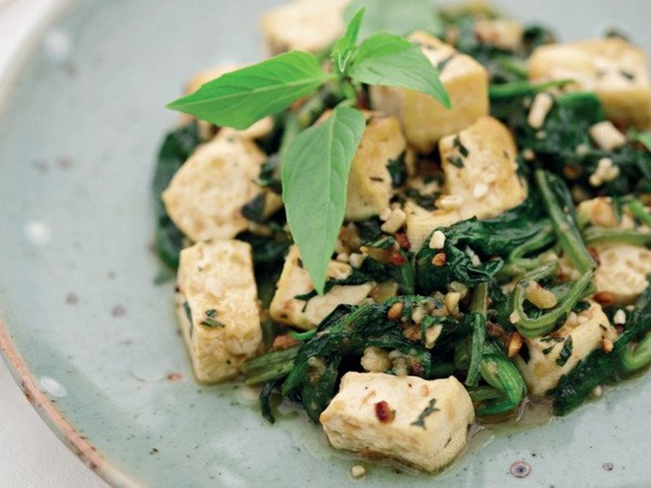 Spicy Thai tofu with spinach, basil, and peanuts from 'Everyday Thai Cooking' (Cook the Book)