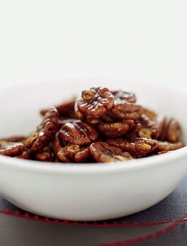 Spicy toasted pecans