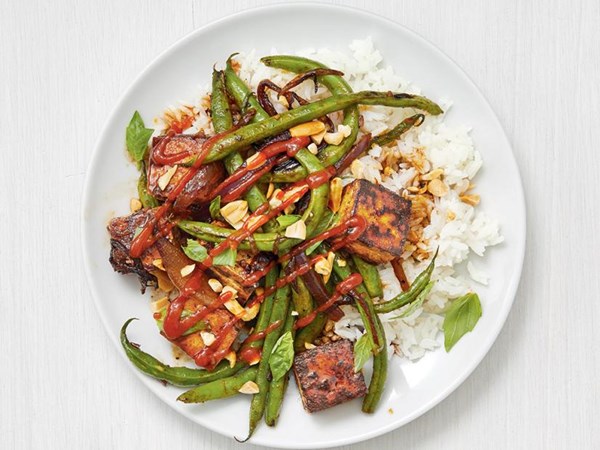 Spicy tofu and green bean stir-fry 