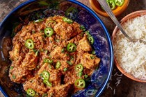 Spicy tomato-chicken curry (Chicken karahi)