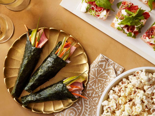 Spicy tuna hand rolls