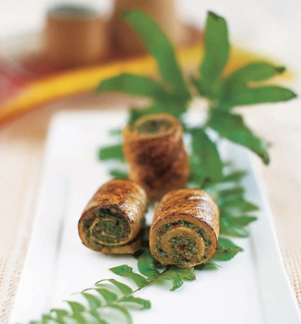 Spicy tuna tataki rolls