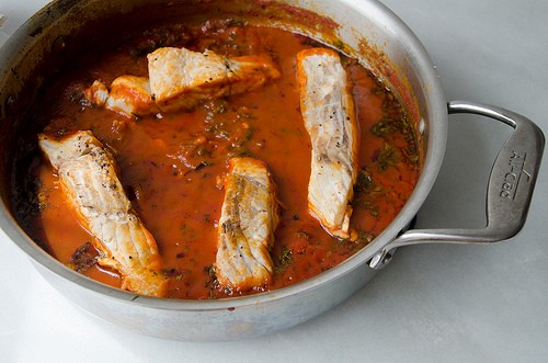 Spicy Tunisian fish stew (Chreime)