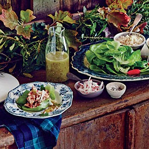 Spicy turkey lettuce wraps