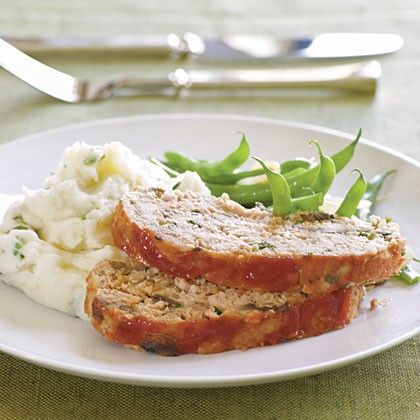 Spicy turkey meat loaf with ketchup topping