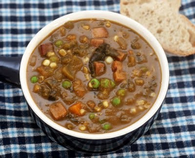 Spicy vegetable ham pea soup