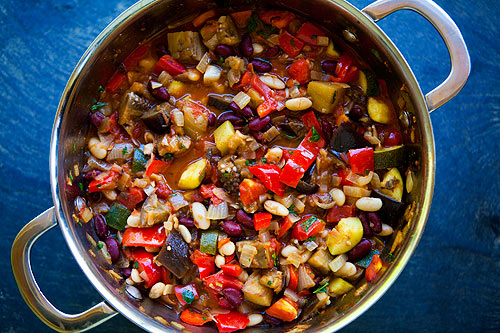 Spicy vegetarian chili