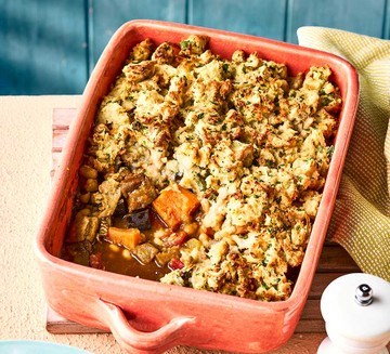Spicy veggie pies with peanut butter mash