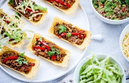 Spicy veggie tacos with guacamole
