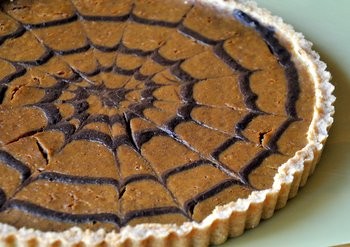 Spiderweb pumpkin tart