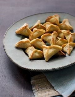 Spinach & sumac turnovers