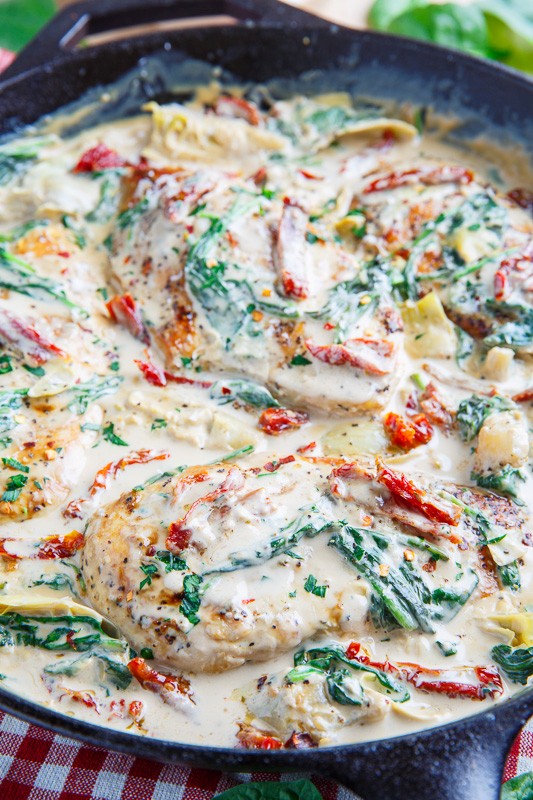 Spinach and artichoke skillet chicken with sundried tomatoes