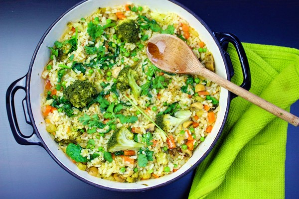 Spinach and broccoli paella