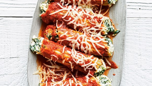 Spinach and cheese manicotti