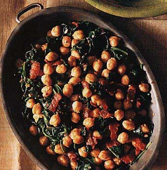 Spinach and chickpeas with bacon