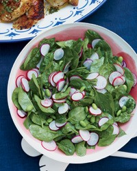 Spinach and edamame salad with basil and Asian dressing