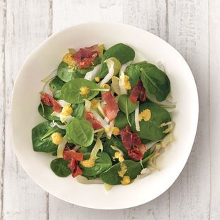 Spinach and endive salad with crisped prosciutto (Insalata di spinaci e indivia Belga con prosciutto)
