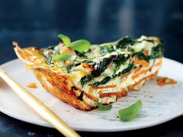 Spinach and feta quiche with sweet potato crust