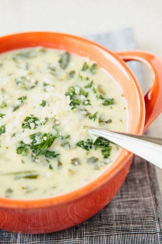 Spinach and lemon soup with orzo