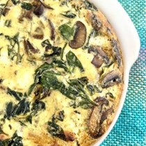 Spinach and mushroom quiche with chèvre and a potato “crust”