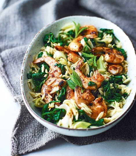 Spinach and orzo pilaf with paprika prawns