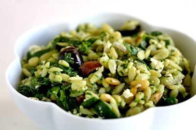 Spinach and orzo salad